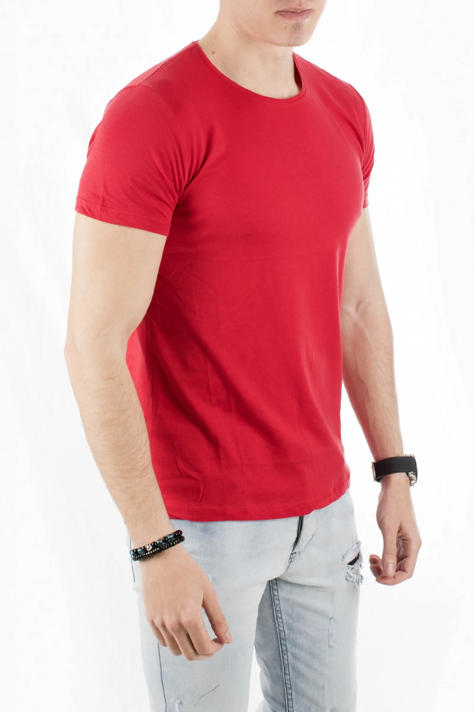 red basic t shirt