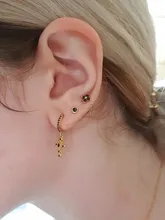 Mini pendientes de tuerca de Color dorado para mujer y niña, aretes de cristal negro, Plata de Ley 925 2019, aretes de circón pequeño bonitos H40