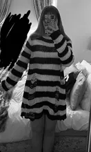 Suéter de punto gótico para Mujer, jerséis largos a rayas, sueltos, rasgados, de talla grande, para Halloween, 200
