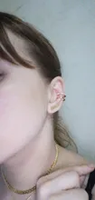 Pendientes de cartílago falso para mujer, aretes pequeños, sin piercing, Color dorado