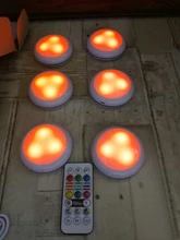 Luz LED de 16 colores debajo de la estantería, luces RGB Puck táctiles regulables con carga USB para habitación, guardarropa, armario de cocina, lámpara de noche