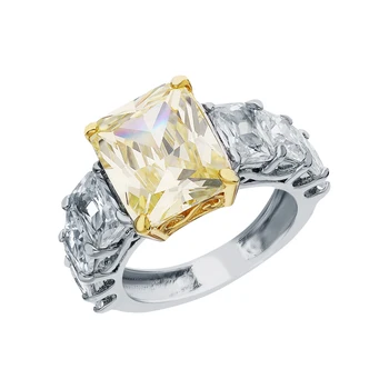 

Silver ring with cubic zirconia sunlight sample 925