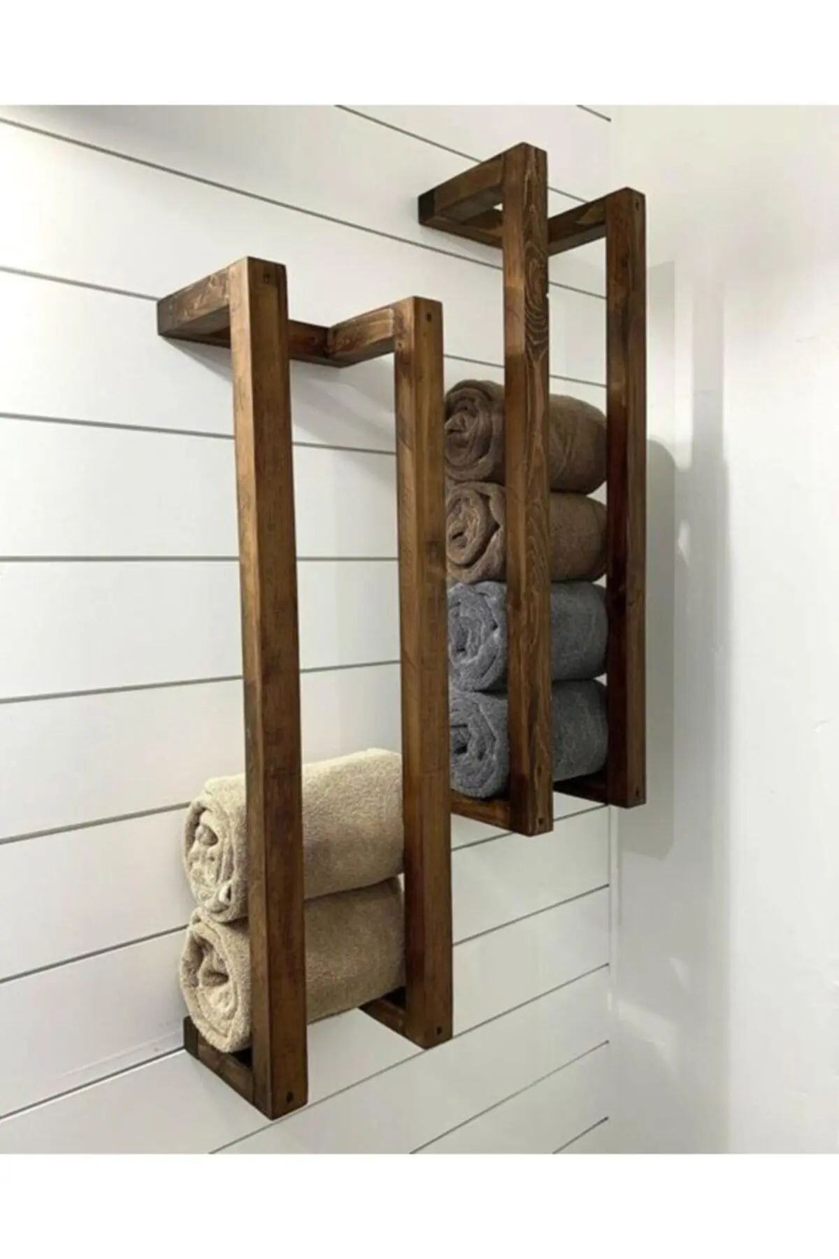 Полка деревянная для ванной настенная