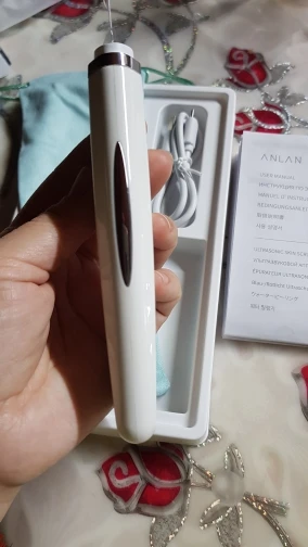 Отзыв о товаре ANLAN Ультразвуковой скрабер скруббер, ионная лопатка для чистки лица, пилинг, лифтинг для лица, удаление угрей, терапия красным светом для удаления черных точек blackhead remover узи чистка ультразвуковая чистка лица от пользователя P***a