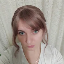 AISI QUEENS corto marrón peluca pelucas sintéticas con flequillo para las mujeres púrpura de la onda de agua Natural Bob pelucas resistente al calor falso pelo