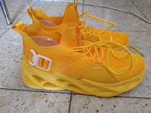 Zapatillas deportivas transpirables de malla para hombre y mujer, calzado ligero y suave y grueso con agujeros para parejas