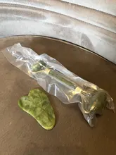 Masajeador de rodillo de Jade para rodillo Facial Gua Sha Jade Stone, masajeador Facial de belleza, levantamiento de cara delgada, herramientas de cuidado para la piel Facial antiarrugas