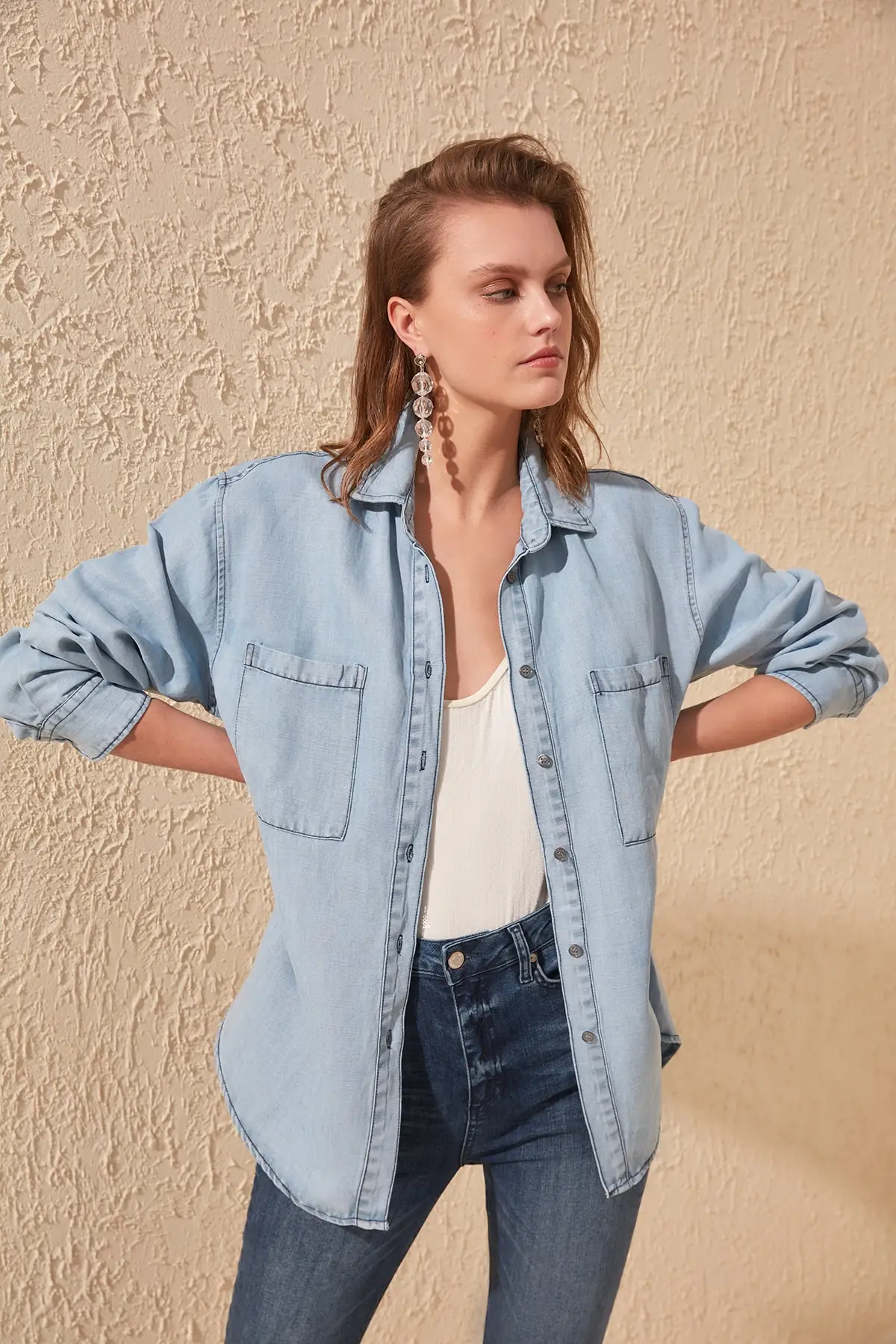 

Trendyol Oversize Denim Shirt TWOSS20GO0248