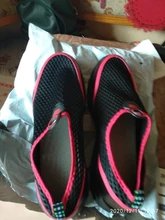 Zapatos deportivos de malla transpirable para hombre, zapatillas de deporte masculinas de estilo informal, sandalias ligeras para verano, novedad, 2020