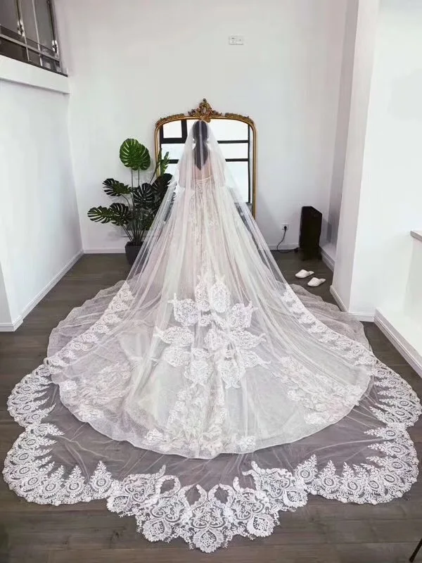 Lace style Однослойная блестящая вуаль длинная Соборная длина 4 метра в длину 3 метра в ширину с расческой цвета слоновой кости с блестящими блестками - Цвет: Lace style
