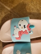 Zapatillas de unicornio arcoíris para niños y niñas, zapatos de playa, pantuflas suaves para interiores