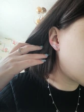 KISSWIFE-pendientes de Metal con forma de hoja para mujer, aretes, estilo trepador de oreja, Simple, Color dorado