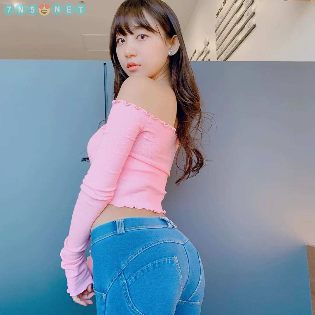 韩国DJ妹纸推荐@henney，身材一流，还GET一身技能！附日常美图打包 COSER吧7N5.NET 
