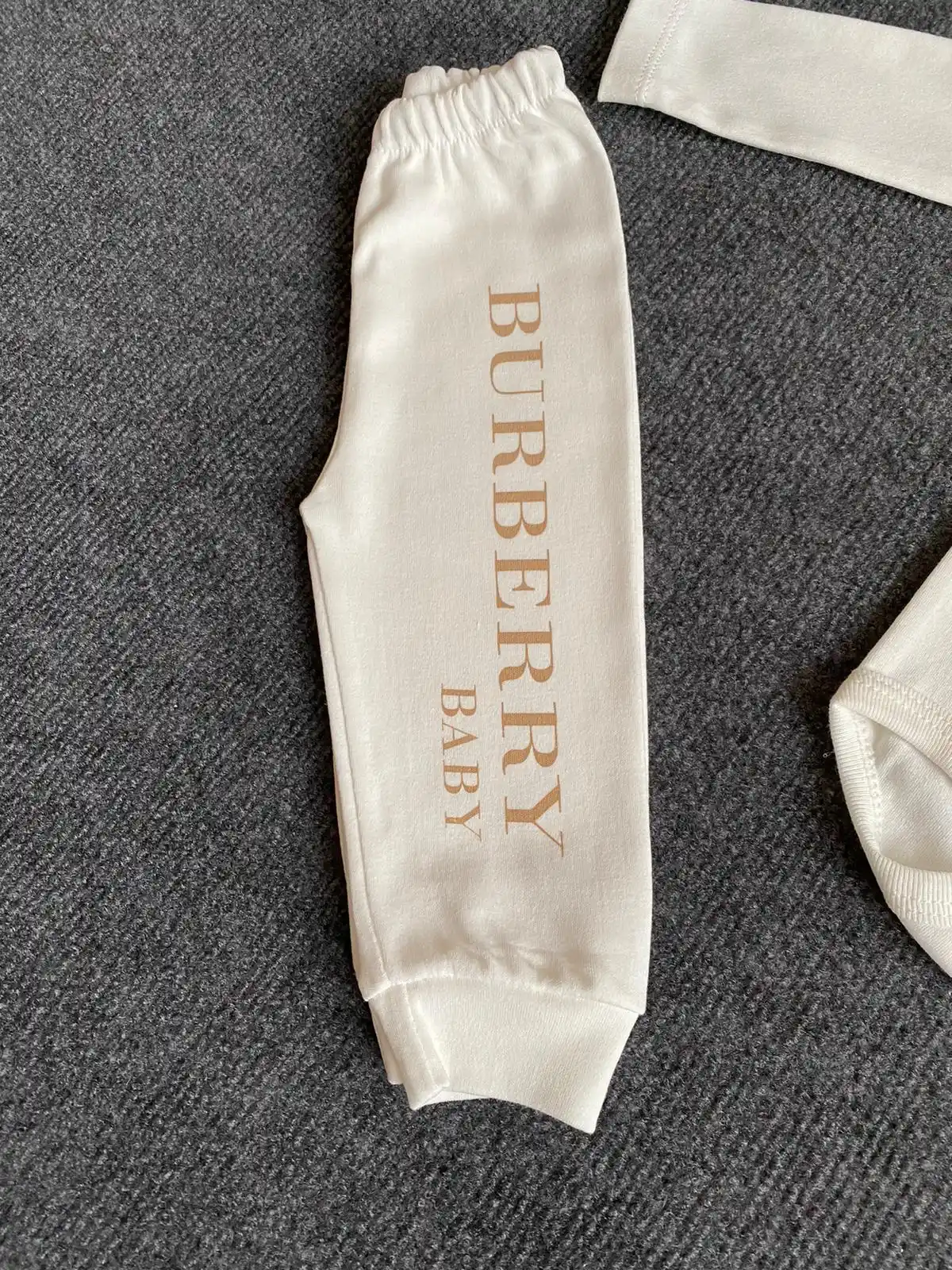 Offre Speciale Bebe Vetements Garcon Fille Nouveau Ne Barboteuse Chaussures Chapeau Hopital Ensemble Bebe Marque De Luxe 0 3 Mois Coton Tissu Doux Qualite Aliexpress Offre Speciale Bebe Vetements Garcon Fille Nouveau Ne Barboteuse Chaussures Chapeau Hopital Ensemble Bebe Marque De Luxe 0 3 Mois Coton Tissu Doux Qualite Aliexpress
