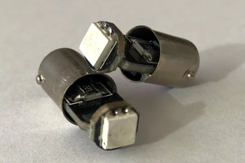 

Pair 2 Led bulbs BA9S T4W straight feet with 1 Smd 5050 green color front 12V 0,2W