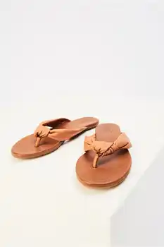 

Pearl Genuine Leather White Women 'S Slippers 120130005441