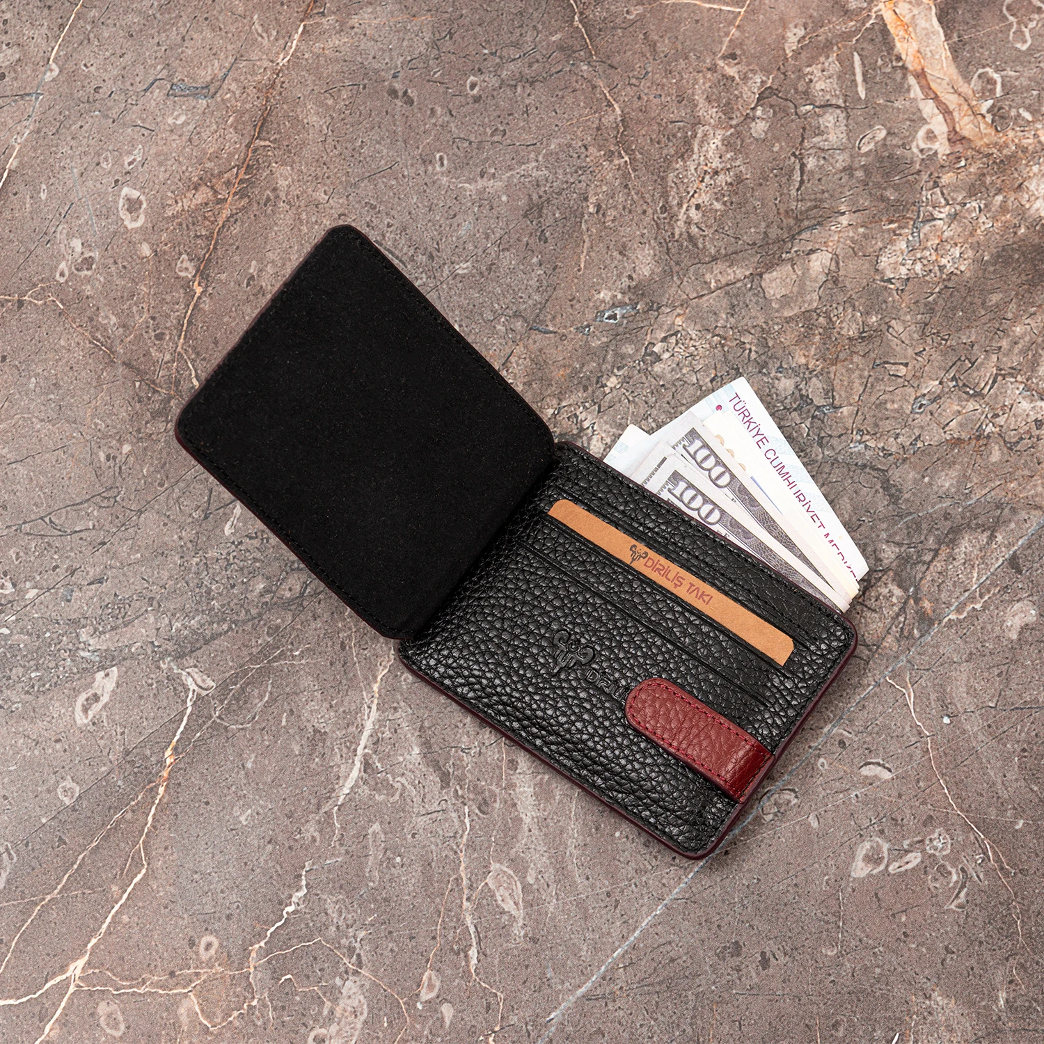 

Wallet For Men and Women , Genuine Leather, Available in ( 5) Colors .. Turkish Industry .. High Quality Guaranteed