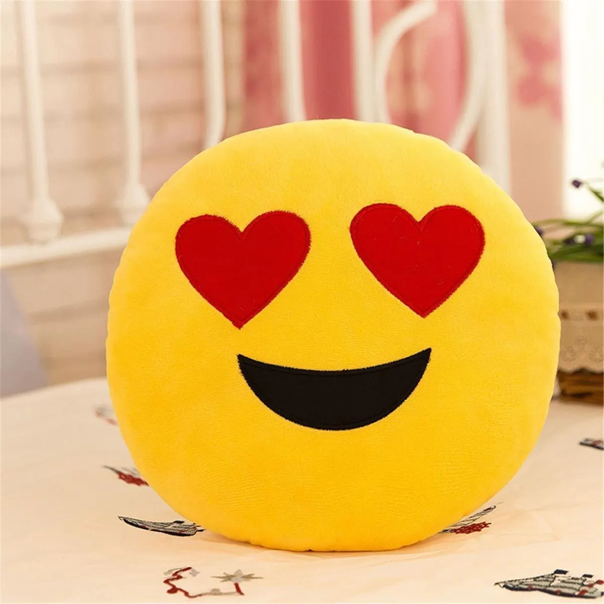 Подушка Emoji Heart Eyes (Эмоджи Сердечки) ► Фото 2/3