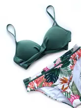 CUPSHE-Conjunto de Bikini Floral de realce para mujer, bañadores de dos piezas con Tanga Sexy, trajes de baño de playa, novedad de 2021