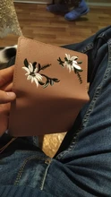 Billetera corta con estampado de flores para mujer, monedero pequeño con cremallera, tarjetero de cuero