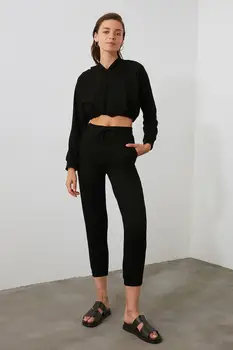 

Trendyol Hooded Knitted Pajamas Set THMAW21PT0235