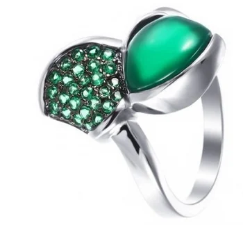 

Jay VI ring with agate and cubic zirconia