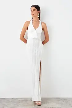 

Trendyol Arched Slash Detailed Evening Dress TPRSS19AE0053