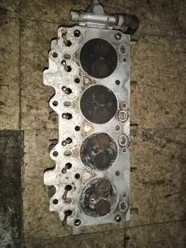 

215821 cylinder head Land Rover Discovery (salljg/lj) *