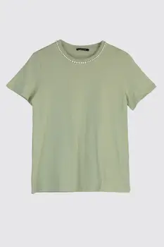 

Trendyol Pearl Detailed Knitting Basic T-Shirt TWOSS20TS1074