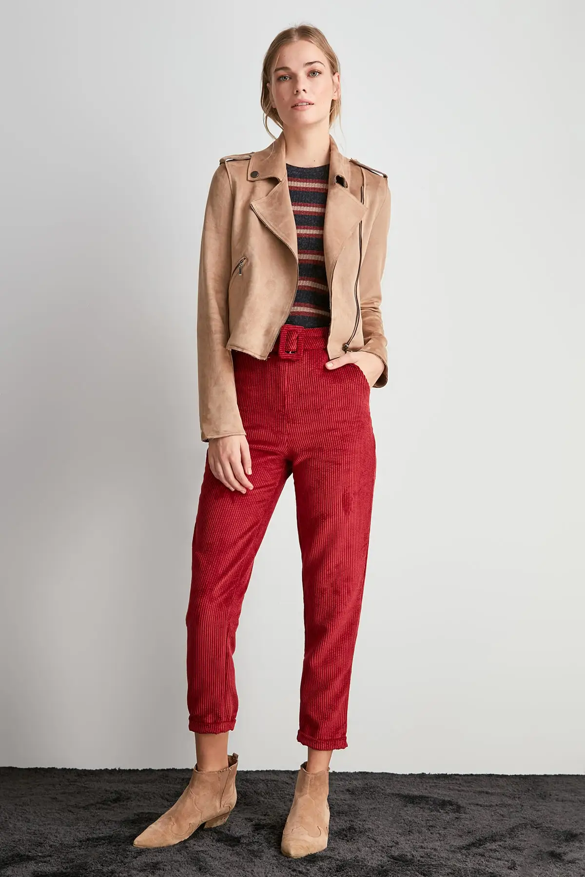 Trendyol арочные брюки TWOAW20PL0302