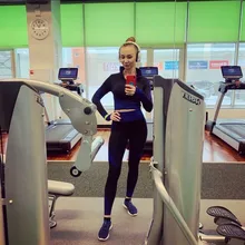 Conjunto de encaje perfecto para mujer, camiseta de manga larga, Sujetador deportivo, mallas elásticas para correr, pantalones de Yoga de entrenamiento de cintura alta