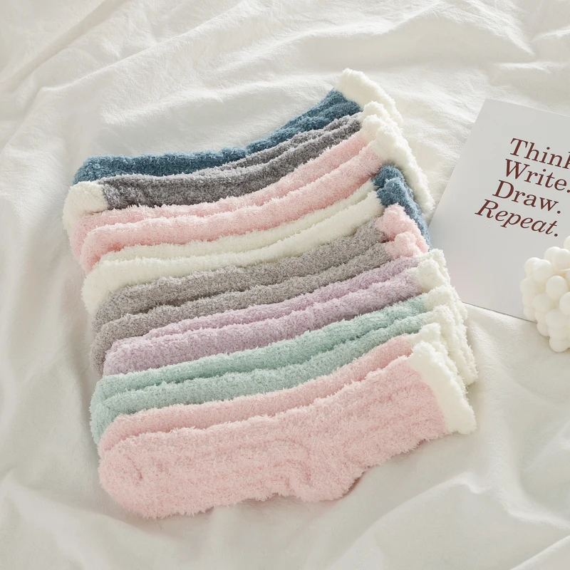 Four pairs of floor socks, coral Plush socks, plush and thickened warm socks