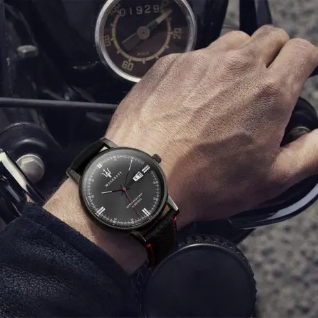 Maserati Часы Коллекция Мужская элегантность R8851130001