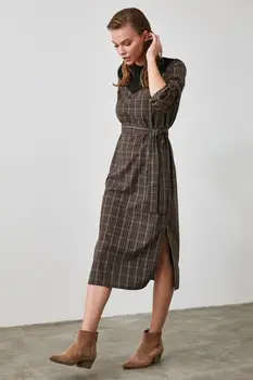 

Trendyol Belted Collar Detail Dress TWOAW21EL0798
