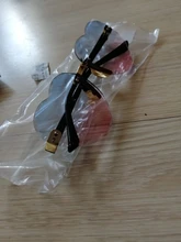 Gafas de sol sin montura con forma de corazón para niños, anteojos de sol deportivos a la moda, con Lentes rojas en color gris y Rosa, con UV400