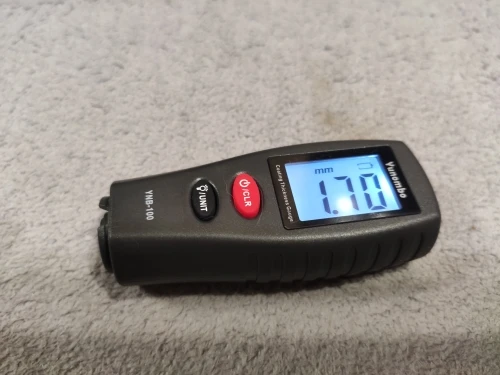 Отзыв о товаре Тестер толщины покраски Yunombo YNB-100, Цифровой измеритель толщины покраски автомобиля с руководством на русском и английском языке от пользователя A***y