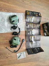 Auriculares tácticos con adaptador de riel para casco, audífonos militares con anclaje rápido, accesorios de comunicación para Airsoft