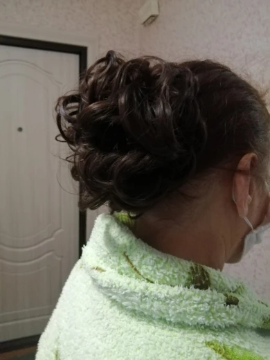 Syntetiska hårbulle förlängningar lockigt elastiskt hår Scrunchies Hårstycken Syntetisk Chignon Munk Uppsatta hårstycken för kvinnor photo review