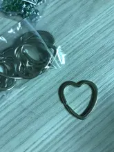Más barato Mezclar 10 unids/pack ronda/corazón/Flor llaveros de Metal llavero con anilla Split anillos Unisex llavero accesorios DIY