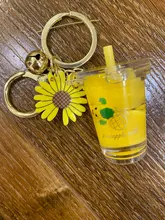 Llavero creativo Popsicle purpurina llavero de arena movediza líquido flotante bebida suave llavero mochila colgante regalo para mujer K085