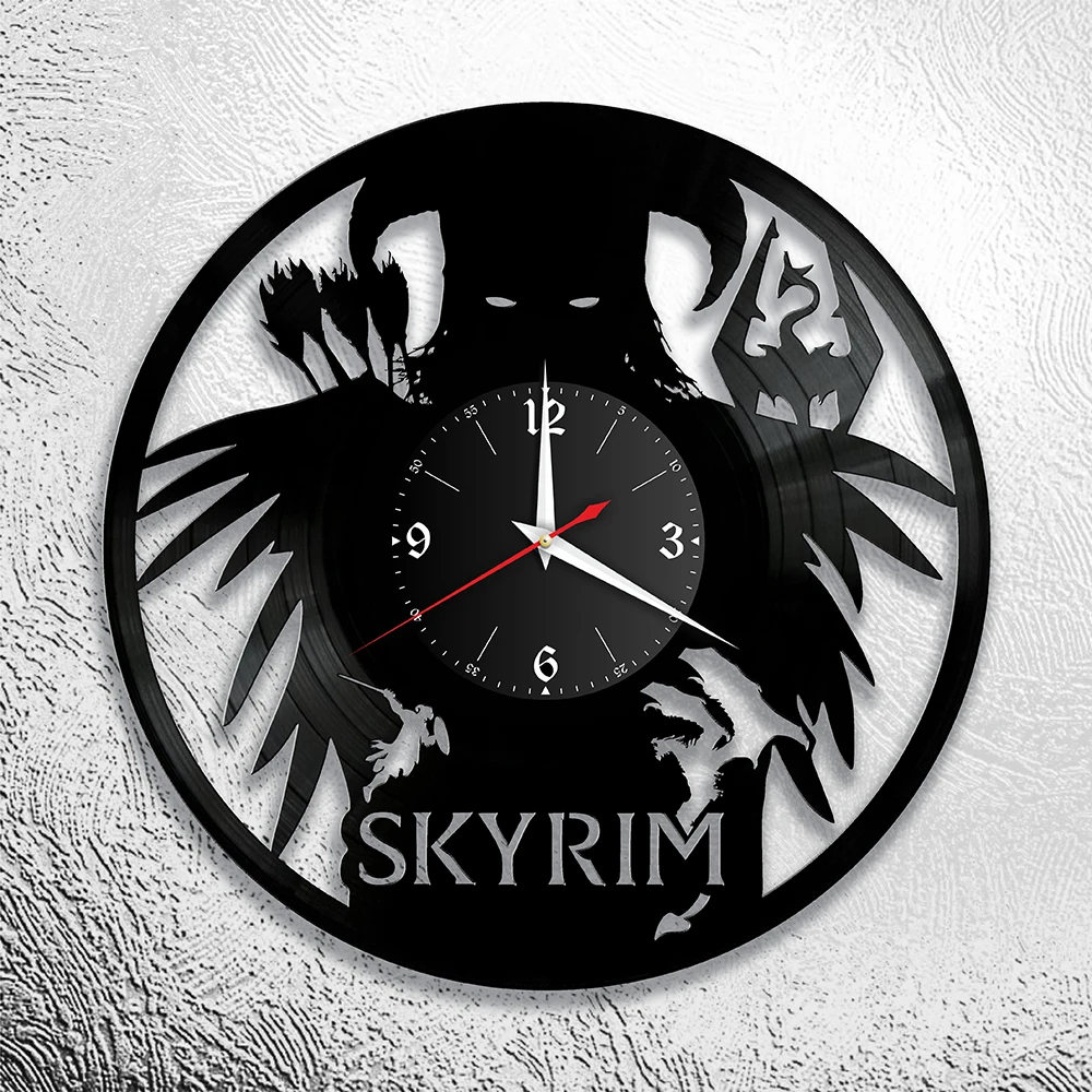 Часы с изображением Skyrim из виниловой пластинки | Дом и сад