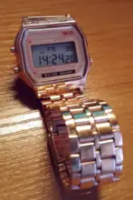 Reloj Digital de lujo de oro rosa para mujer, pulsera electrónica LED de acero ultrafino, luminoso