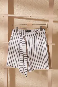 

Trendyol Striped Belted Shorts & Bermuda TWOSS20SR0256