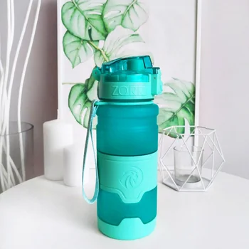 

Zorri Christmas gift Sports Water Bottle Portable Plastic Spray Bottle Leakproof Travel Cup Camping Drinking Tools With Brush