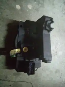 

90561151 lock Left Front Door Opel Astra G Saloon *