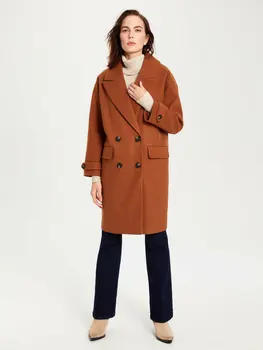 

Collar Stamp Coat