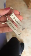 Llavero personalizado de corazón para parejas, soporte para llaves King con grabado de nombre y fecha y cadena de anillos, regalo novias y novios