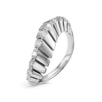

585 sterling gold ring with stones: Diamond