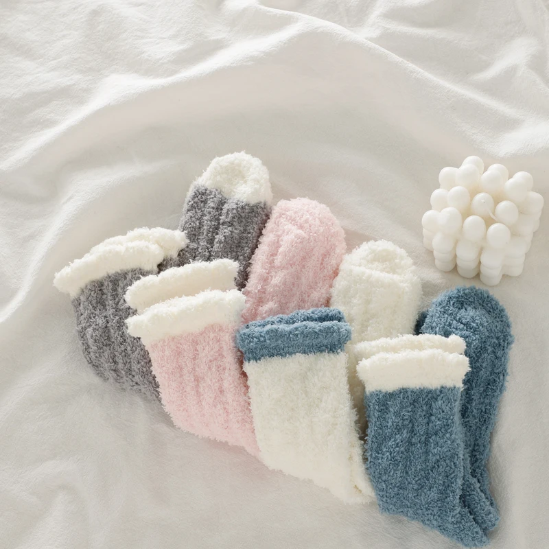 Four pairs of floor socks, coral Plush socks, plush and thickened warm socks