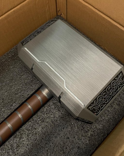 Thor marteau Mjolnir réplique métal + Socle